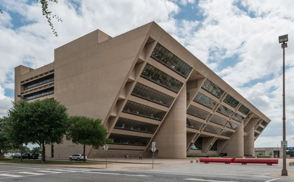 El Ayuntamiento de Dallas, de I.M.Pei, en riesgo 